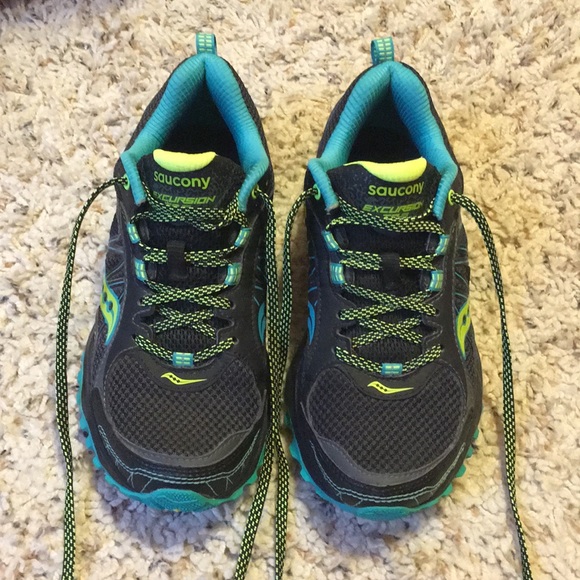 saucony excursion womens shoes